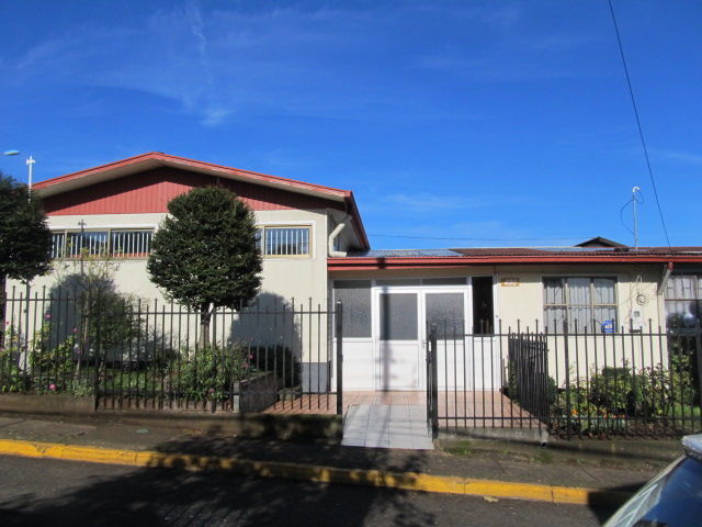 Frontis de la  Escuela